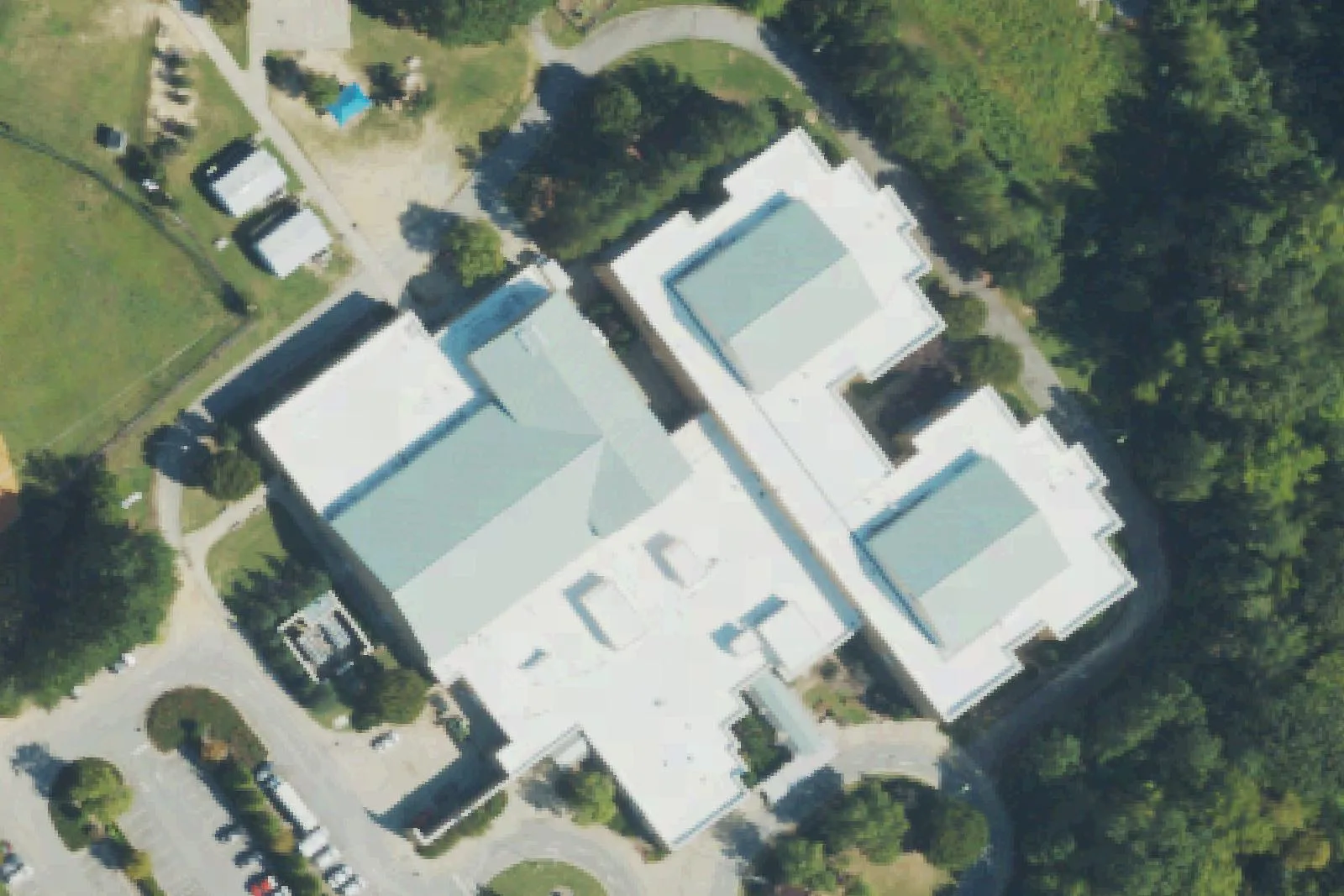 Salem Middle School's building on Old Jenks Road in Apex, seen from the air